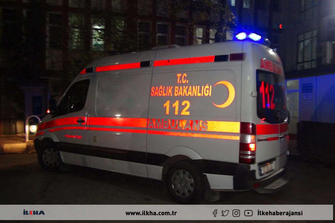 Kayseri'de tır ile otomobil çarpıştı: 2 ölü 1 yaralı Kayseri'de tır ile otomobil çarpıştı: 2 ölü 1 yaralı